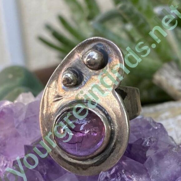 Mid-Century Modern Purple Amethyst Ring Size 6 - Picture 3 of 5